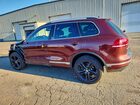 2017 Volkswagen Touareg Wolfsburg Темно-бордовый vin: WVGRF7BPXHD002962