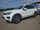 2017 Volkswagen Touareg Wolfsburg White vin: WVGRF7BPXHD006347