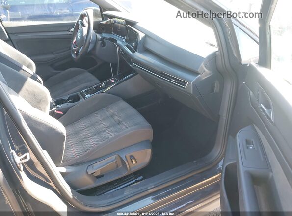WVW8A7CD4PW154094 2023 VOLKSWAGEN GOLF Серый Вид салона спереди