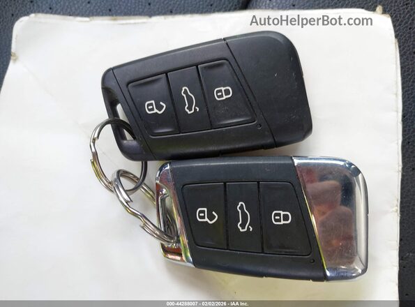 WVWAR7AN6ME008609 2021 VOLKSWAGEN ARTEON White Widok deski rozdzielczej