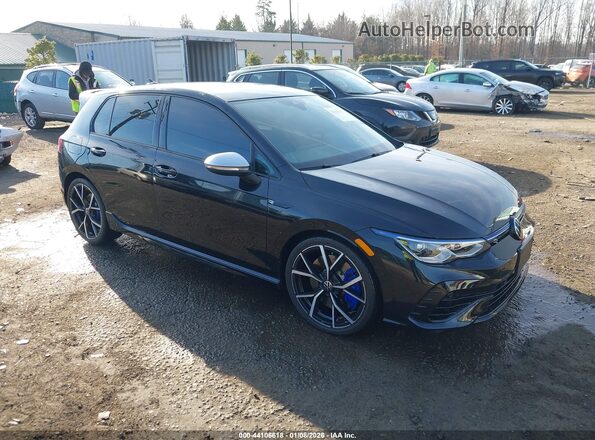 WVWEB7CD0PW208958 2023 VOLKSWAGEN GOLF Черный Передняя правая четверть