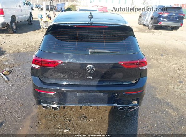 WVWEB7CD0PW208958 2023 VOLKSWAGEN GOLF Черный 