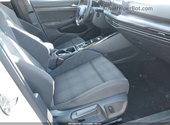 WVWGA7CD3PW196364 2023 VOLKSWAGEN GOLF White Вид салону спереду