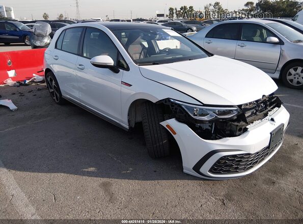 WVWRA7CD5RW206386 2024 VOLKSWAGEN GOLF Белый Передняя правая четверть