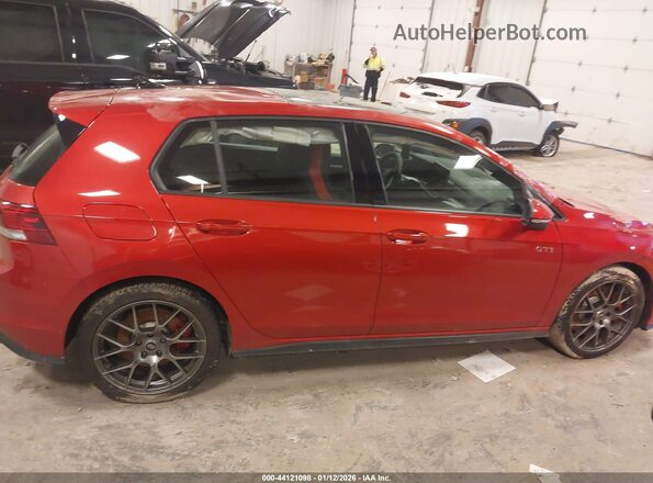 WVWSA7CD3SW244061 2025 VOLKSWAGEN GOLF Red Սալոնի հետևի տեսք