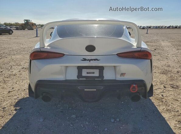 WZ1DB0C00MW038064 2021 TOYOTA SUPRA Белый Вид сзади