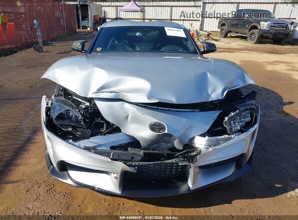 WZ1DB0C04MW038603 2021 TOYOTA GR SUPRA Серебряный Вид спереди