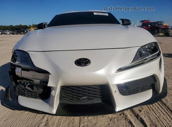 WZ1DB0C04MW043767 2021 TOYOTA SUPRA Белый Вид спереди