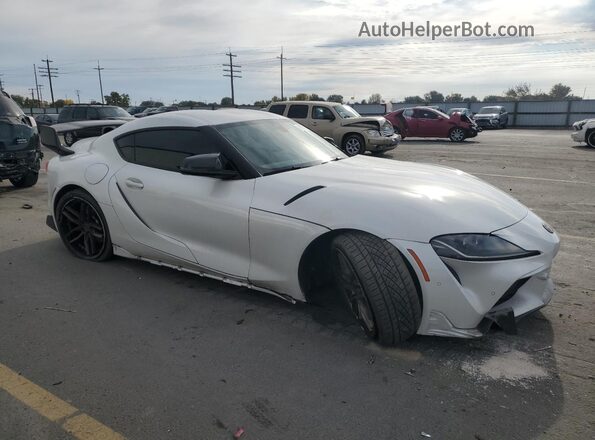 WZ1DB0C06MW035606 2021 TOYOTA SUPRA Белый Передняя правая четверть