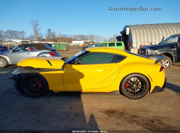 WZ1DB0C07NW046521 2022 TOYOTA GR SUPRA Желтый Вид задней части салона