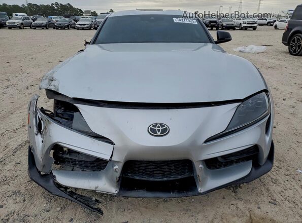 WZ1DB0C08MW036353 2021 TOYOTA SUPRA Серебряный Вид спереди