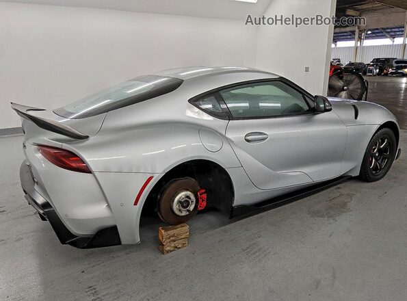 WZ1DB0C0XMW041649 2021 TOYOTA SUPRA Серебряный Задняя правая четверть