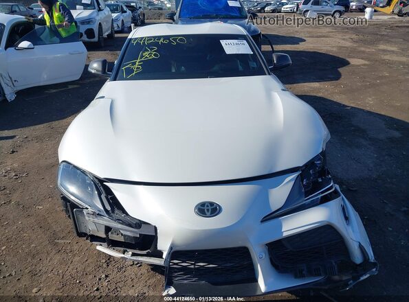 WZ1DB0C0XNW052278 2022 TOYOTA GR SUPRA Белый Вид щитка приборов