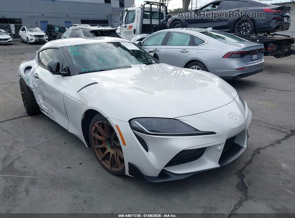 WZ1DB0G08PW059789 2023 TOYOTA GR SUPRA White Delantero derecho