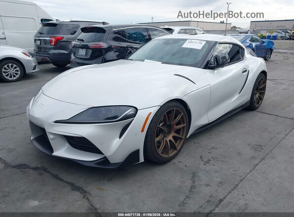 WZ1DB0G08PW059789 2023 TOYOTA GR SUPRA White Vista tres cuartos delantera izquierda