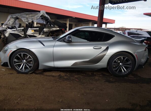 WZ1DB2C00NW048476 2022 TOYOTA GR SUPRA Silver Widok wnętrza 360 stopni