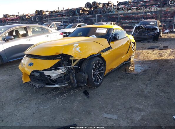 WZ1DB2C02MW042502 2021 TOYOTA GR SUPRA Yellow Передня ліва чверть