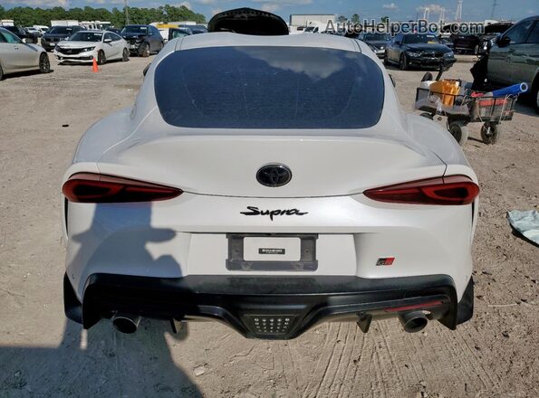 WZ1DB2C05MW039979 2021 TOYOTA SUPRA Белый Вид задних сидений