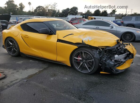 WZ1DB4C03LW031261 2020 TOYOTA SUPRA Желтый Передняя правая четверть