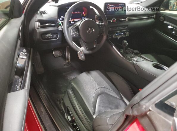 WZ1DB4C04LW021032 2020 TOYOTA SUPRA Красный Вид панели приборов