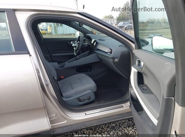YSMFD3KA7RL238465 2024 POLESTAR 2 Brown Widok wnętrza z przodu