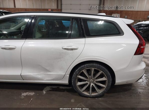 YV1102EK7L2394867 2020 VOLVO V60 White 