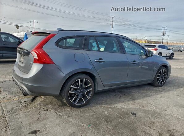 YV140MSLXJ2399497 2018 VOLVO V60 Серебряный Задняя правая четверть