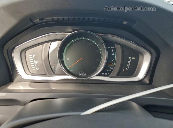 YV140MSLXJ2399497 2018 VOLVO V60 Серебряный Вид щитка приборов