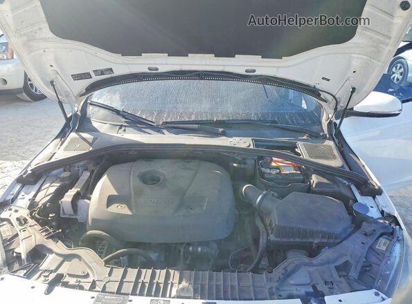 YV140MTL6H2439096 2017 VOLVO S60 White Rear interior view
