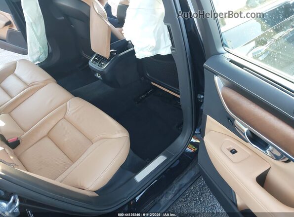 YV1A22ML4H1013901 2017 VOLVO S90 Черный Вид задних сидений