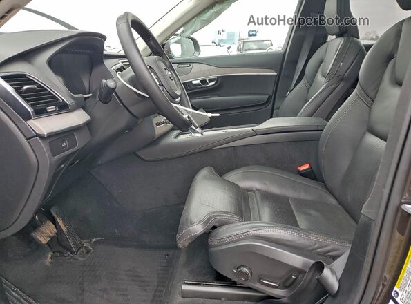 YV4062JF6R1255429 2024 VOLVO XC90 Серый Вид салона спереди