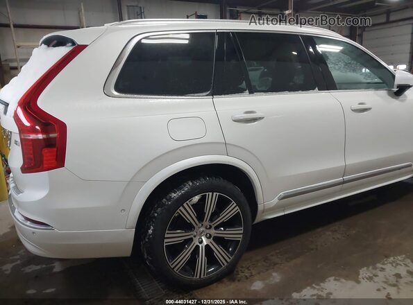 YV4062PA7P1949930 2023 VOLVO XC90 Белый Задняя правая четверть