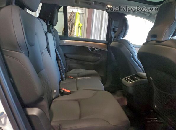 YV4062PB0S1376662 2025 VOLVO XC90 White Вид задньої частини салону