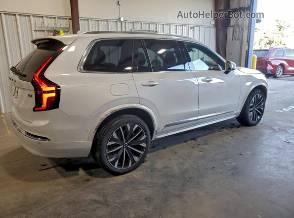 YV4062PB0S1376662 2025 VOLVO XC90 White Задня права чверть