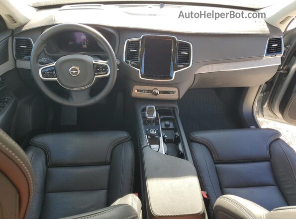 YV4062PF9S1332629 2025 VOLVO XC90 Серый Вид панели приборов