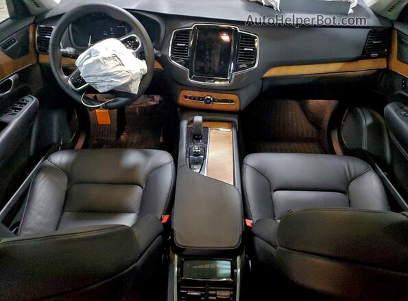 YV4062PN5P1998241 2023 VOLVO XC90 Серебряный Вид панели приборов
