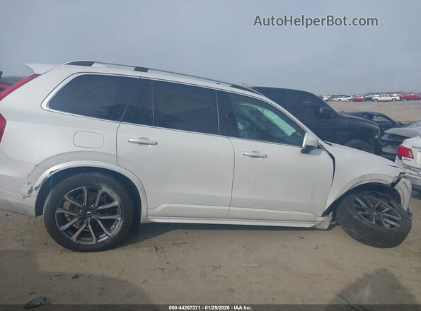 YV4102CK7J1334757 2018 VOLVO XC90 Белый Вид задней части салона
