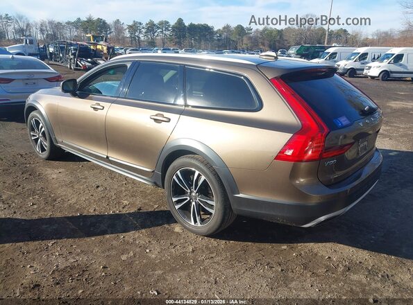 YV4102NK2J1021497 2018 VOLVO V90 CROSS COUNTRY Brown Trasero izquierdo