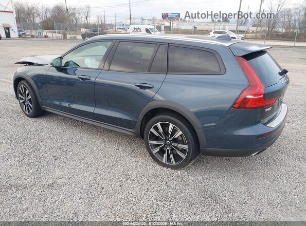 YV4102WK5N1086364 2022 VOLVO V60 CROSS COUNTRY Синий Задняя левая четверть