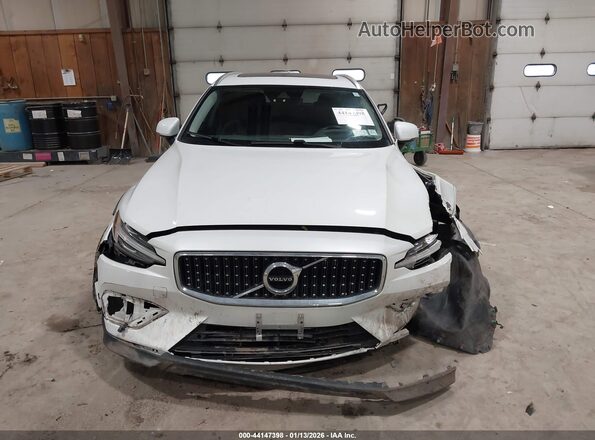 YV4102WK9L1043983 2020 VOLVO V60 CROSS COUNTRY Белый Вид щитка приборов