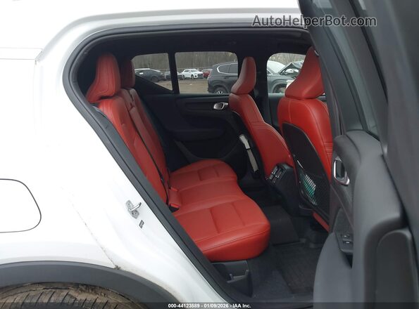 YV4162UL3K2073371 2019 VOLVO XC40 Белый Вид наклейки с VIN-кодом