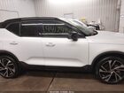 2021 Volvo Xc40 T5 R-design White vin: YV4162UM3M2617296