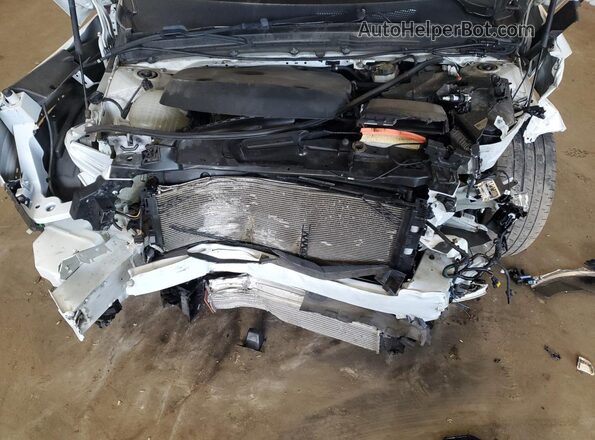 YV4162UM5K2047993 2019 VOLVO XC40 White Вид задньої частини салону