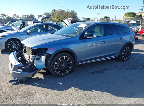 YV440MWK1H1037899 2017 VOLVO V60 CROSS COUNTRY Blue Vista tres cuartos delantera izquierda