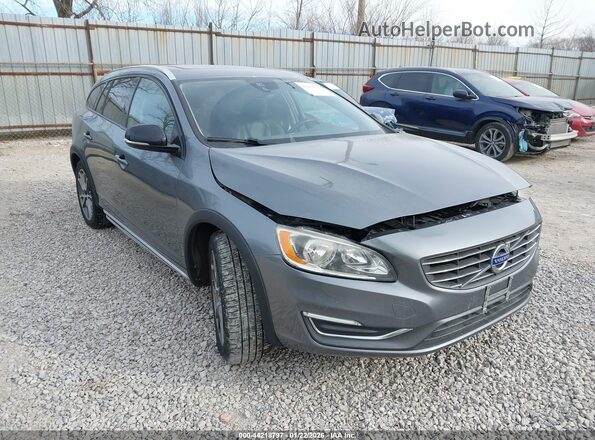 YV440MWK7H1023845 2017 VOLVO V60 CROSS COUNTRY Gray Delantero derecho