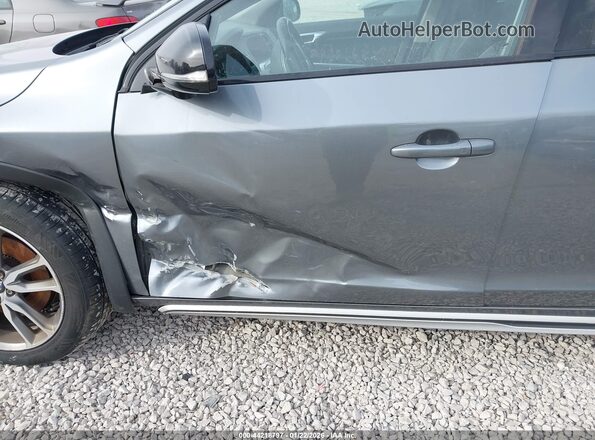 YV440MWK7H1023845 2017 VOLVO V60 CROSS COUNTRY Gray Vista frontal
