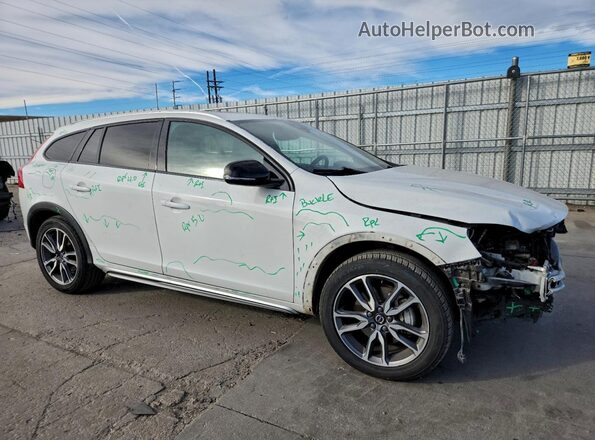 YV440MWK8J2058653 2018 VOLVO V60 Белый Передняя правая четверть