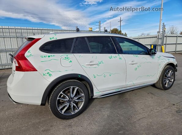 YV440MWK8J2058653 2018 VOLVO V60 Белый Задняя правая четверть