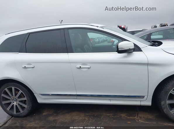 YV449MRU7H2009666 2017 VOLVO XC60 Белый Панорамный вид салона 360°