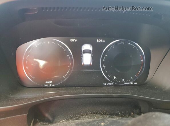 YV4AC2HK7M2454394 2021 VOLVO XC40 Maroon Widok zestawu wskaźników